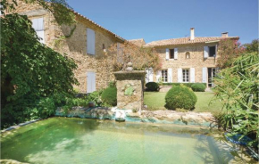 Four-Bedroom Holiday Home in Serignan du Comtat